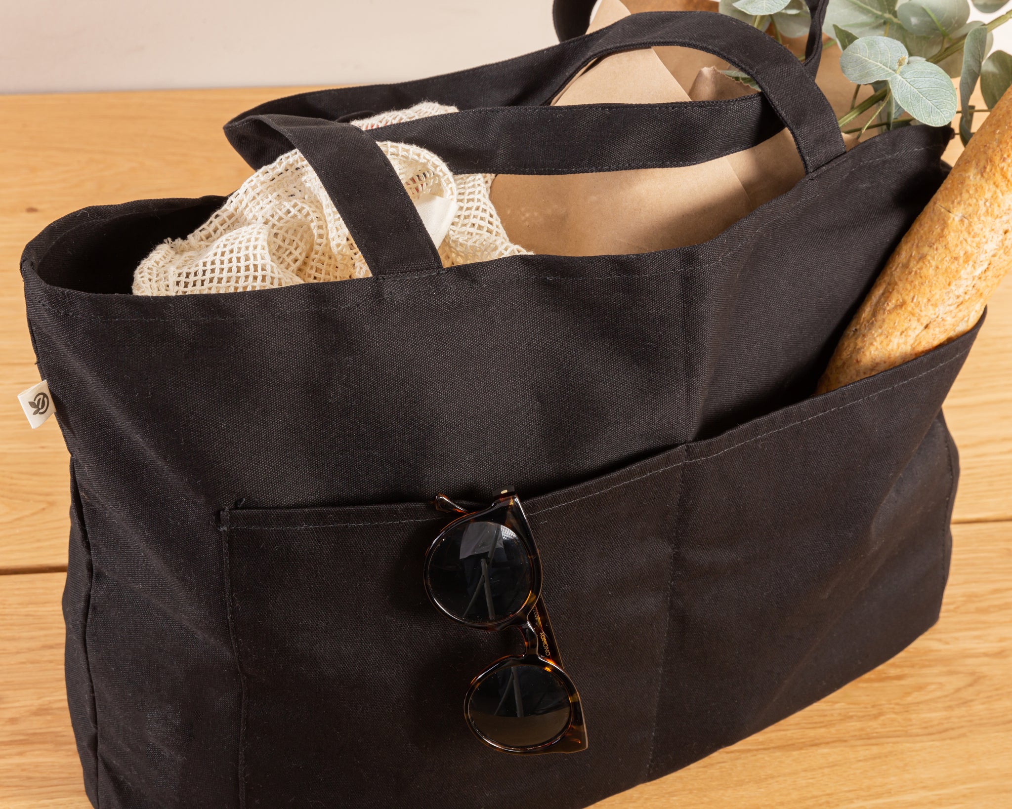 EVERYDAY CANVAS TOTE WITH POCKETS | Planet E .